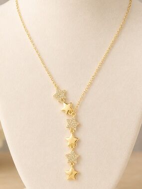 Shooting star gold necklace